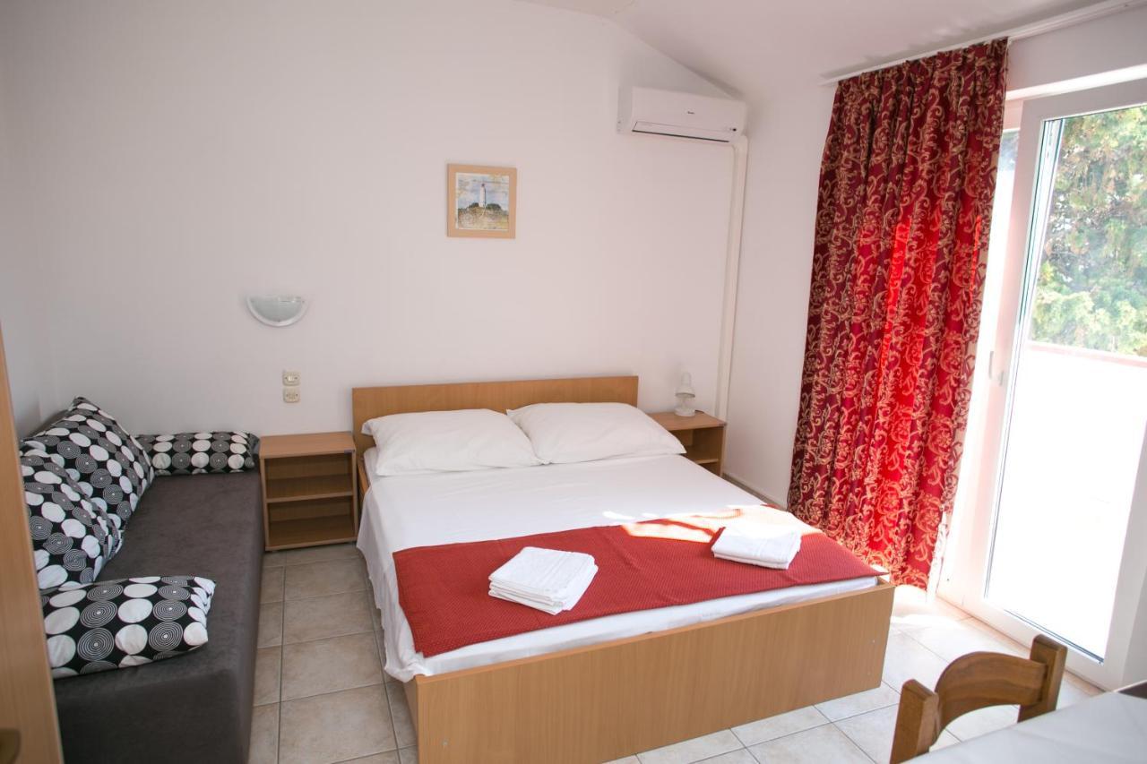Apartments Ostrea - Mimoza Novalja Kültér fotó